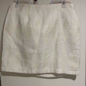 New with tags forever 21 cream skirt